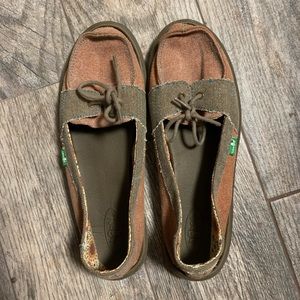 Sanuk women’s shoes